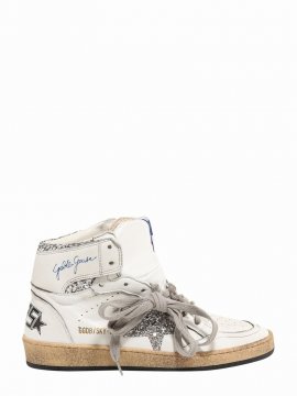 Sky Star Sneakers In White/silver